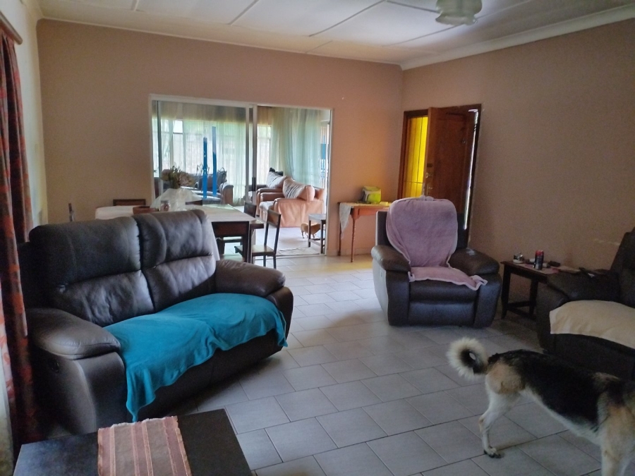 4 Bedroom Property for Sale in Strubenvale Gauteng