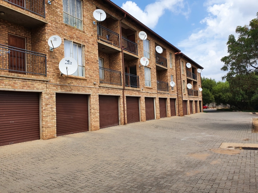 1 Bedroom Property for Sale in Wapadrand Gauteng