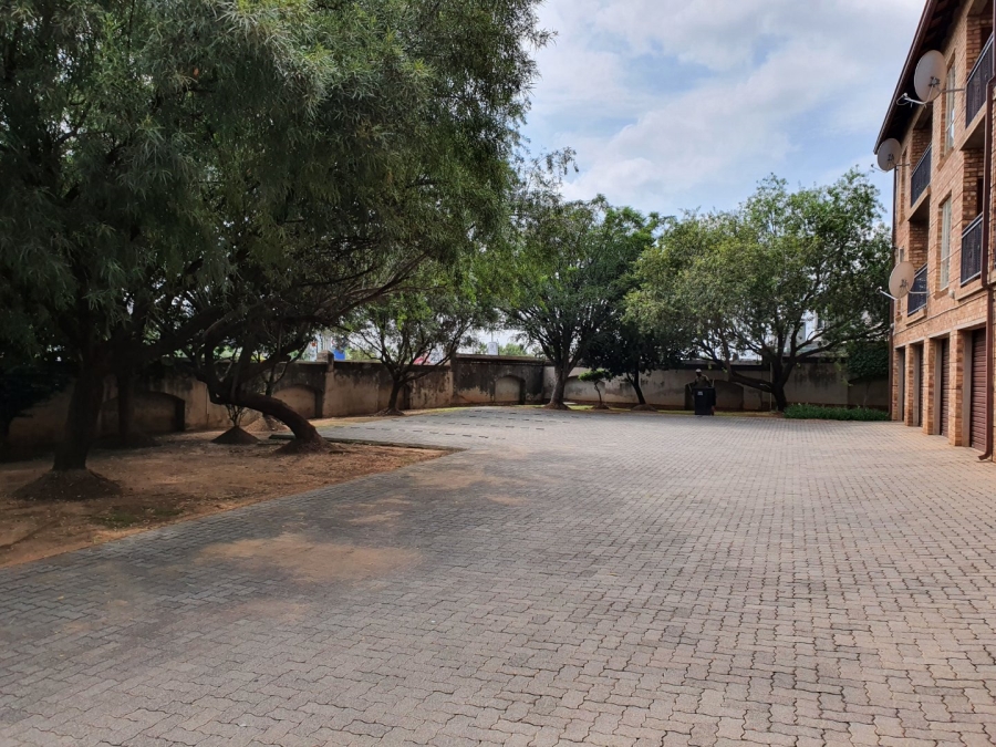 1 Bedroom Property for Sale in Wapadrand Gauteng
