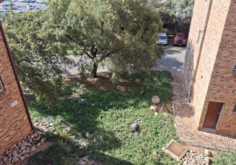 1 Bedroom Property for Sale in Wapadrand Gauteng