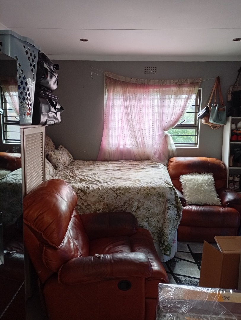  Bedroom Property for Sale in Hurst Hill Gauteng