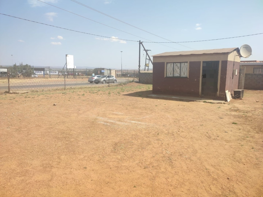 1 Bedroom Property for Sale in Tsakane Ext 15 Gauteng