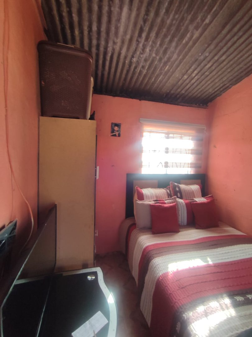 1 Bedroom Property for Sale in Tsakane Ext 15 Gauteng