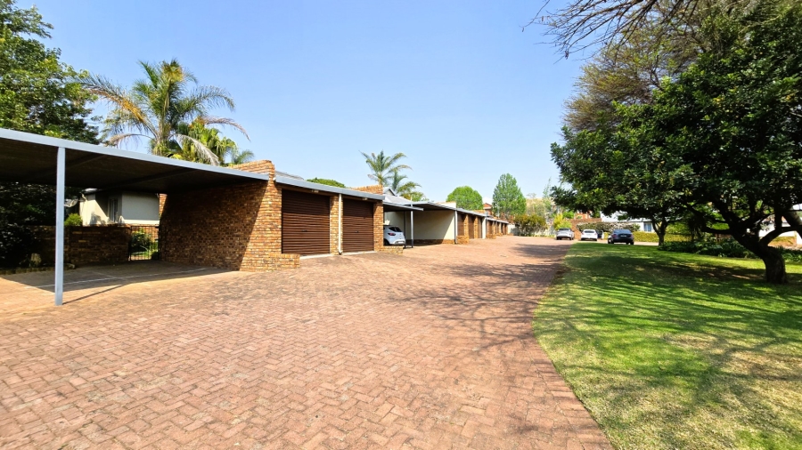 2 Bedroom Property for Sale in Erasmuskloof Gauteng