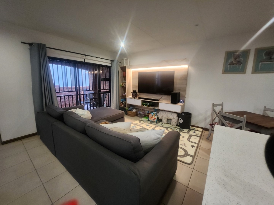 To Let 3 Bedroom Property for Rent in Bromhof Gauteng