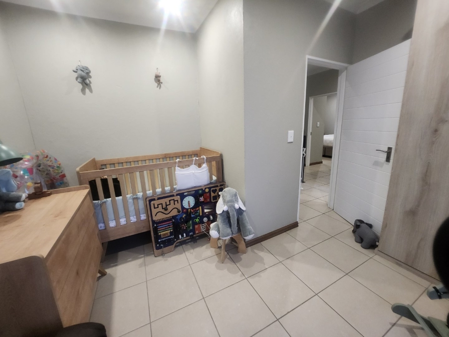 To Let 3 Bedroom Property for Rent in Bromhof Gauteng