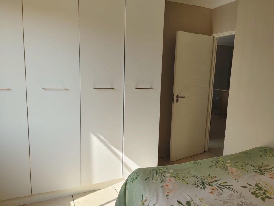 2 Bedroom Property for Sale in Die Hoewes Gauteng