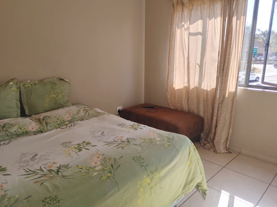 2 Bedroom Property for Sale in Die Hoewes Gauteng