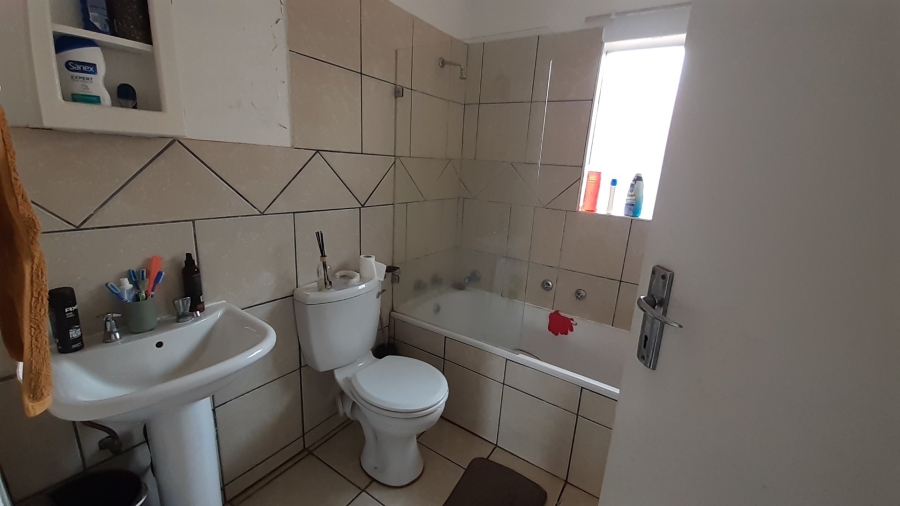 2 Bedroom Property for Sale in Clarina Gauteng