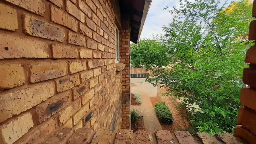 2 Bedroom Property for Sale in Clarina Gauteng