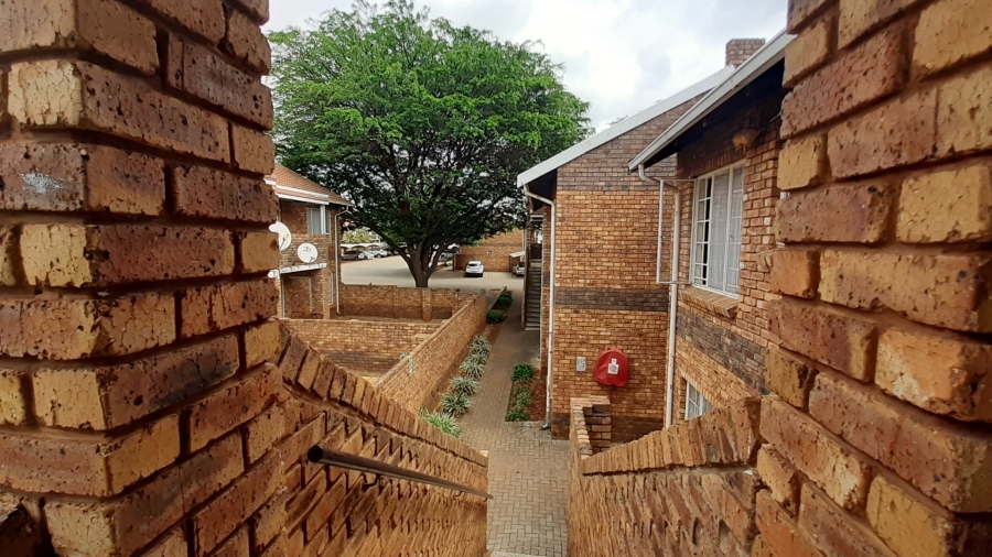 2 Bedroom Property for Sale in Clarina Gauteng