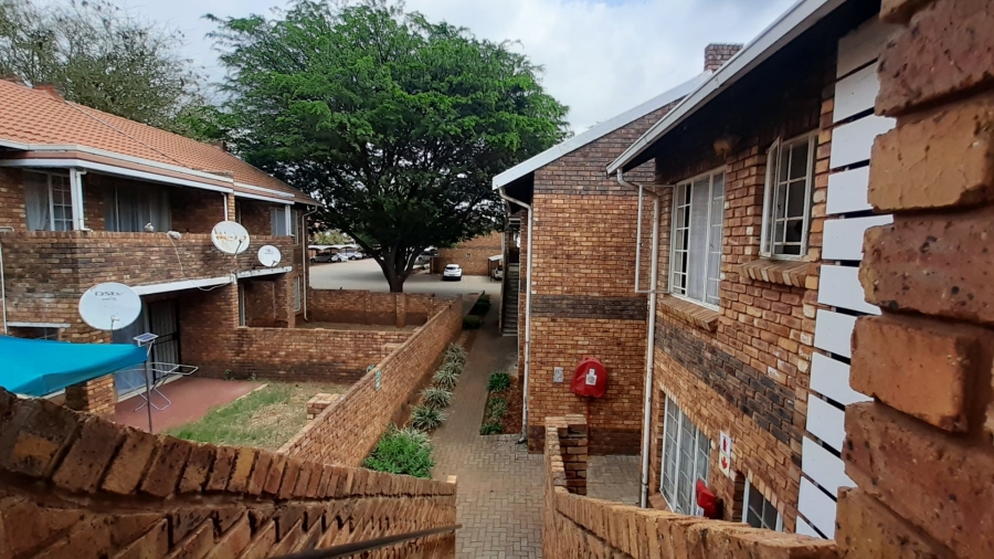2 Bedroom Property for Sale in Clarina Gauteng