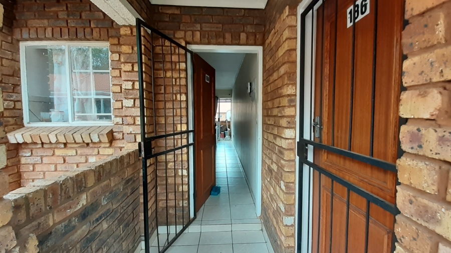 2 Bedroom Property for Sale in Clarina Gauteng