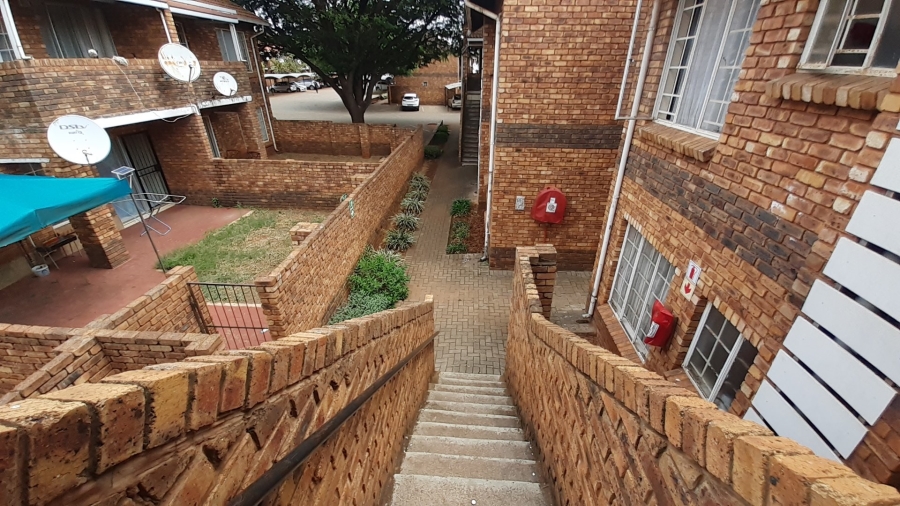 2 Bedroom Property for Sale in Clarina Gauteng