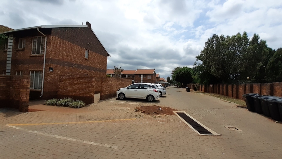 2 Bedroom Property for Sale in Clarina Gauteng
