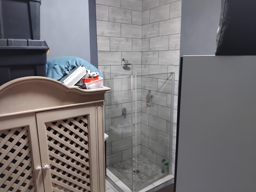 3 Bedroom Property for Sale in Edenvale Central Gauteng