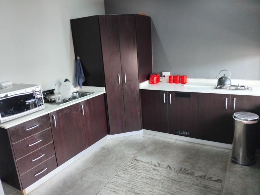 3 Bedroom Property for Sale in Edenvale Central Gauteng