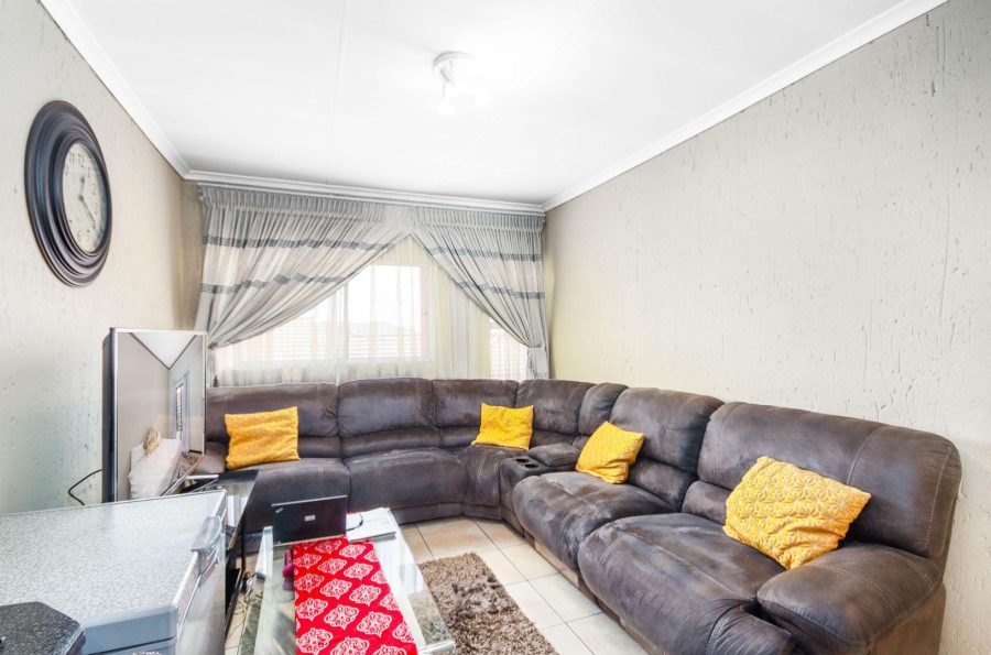 2 Bedroom Property for Sale in Ormonde View Gauteng