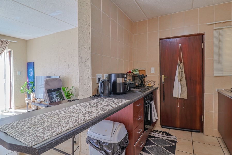 2 Bedroom Property for Sale in Ormonde View Gauteng