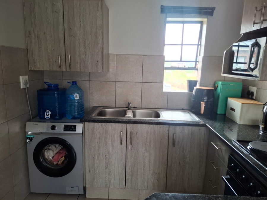 2 Bedroom Property for Sale in Montana Tuine Gauteng