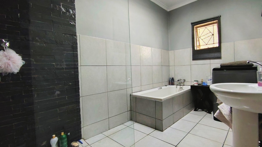 3 Bedroom Property for Sale in Risiville Gauteng