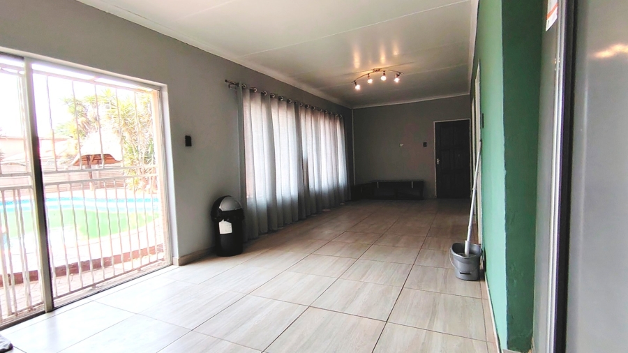 3 Bedroom Property for Sale in Risiville Gauteng