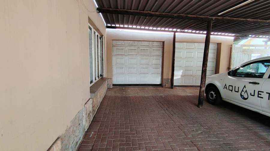 3 Bedroom Property for Sale in Risiville Gauteng