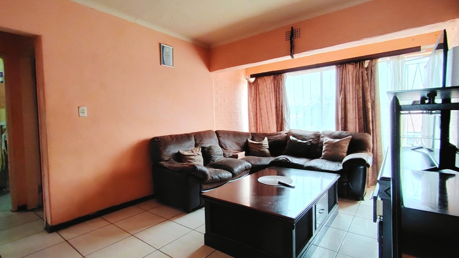 2 Bedroom Property for Sale in Three Rivers Gauteng