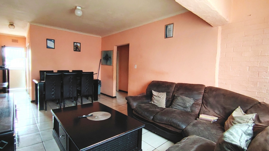 2 Bedroom Property for Sale in Three Rivers Gauteng