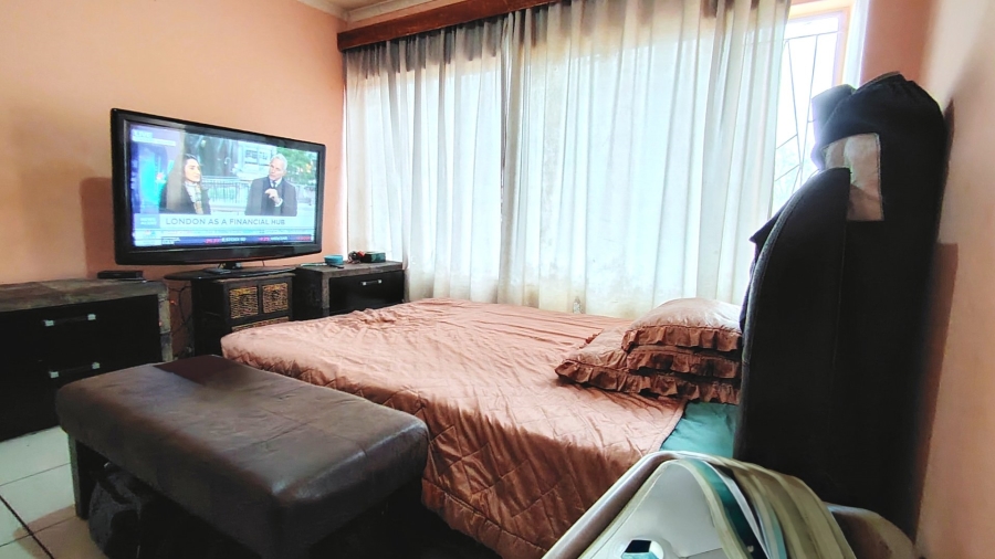 2 Bedroom Property for Sale in Three Rivers Gauteng