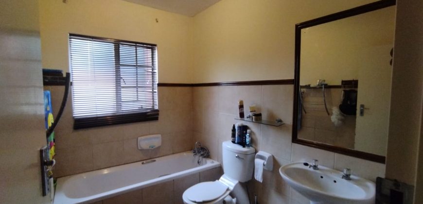 3 Bedroom Property for Sale in Karenpark Gauteng