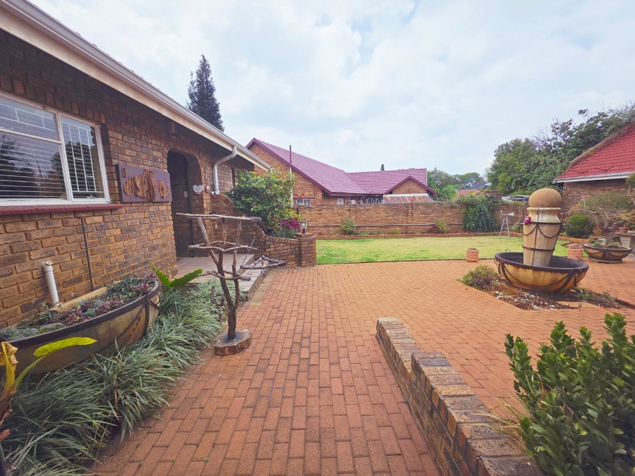 4 Bedroom Property for Sale in Pomona Gauteng