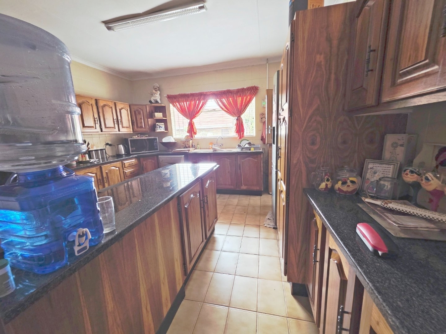 4 Bedroom Property for Sale in Pomona Gauteng