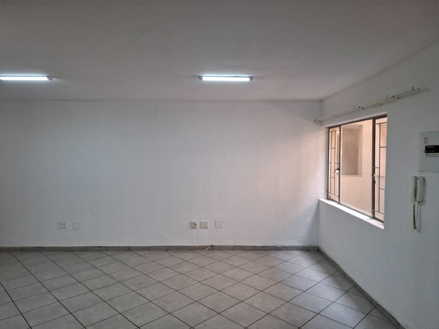 2 Bedroom Property for Sale in Edenvale Central Gauteng