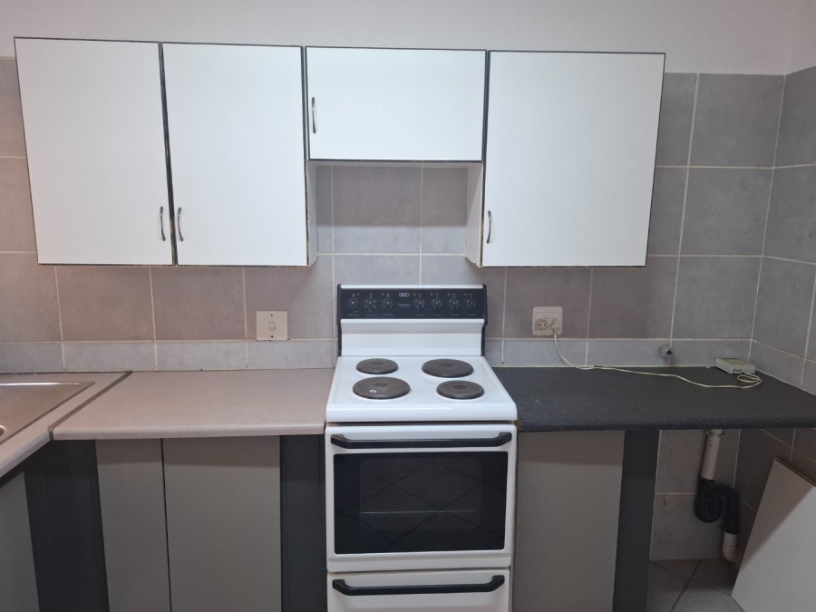 2 Bedroom Property for Sale in Edenvale Central Gauteng