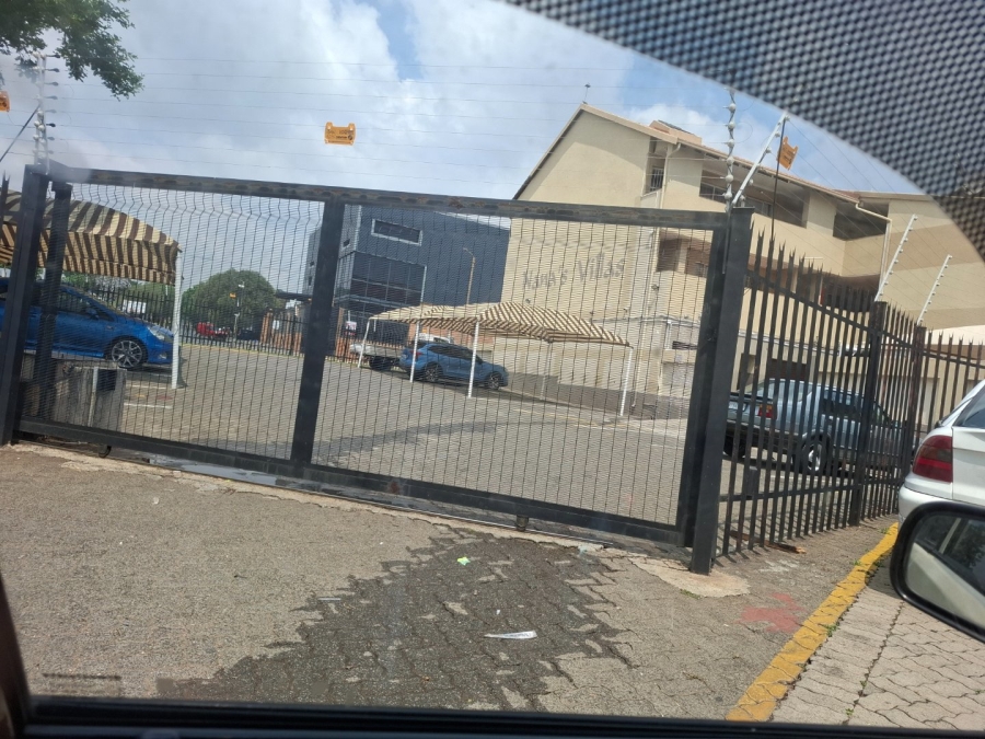 2 Bedroom Property for Sale in Edenvale Central Gauteng