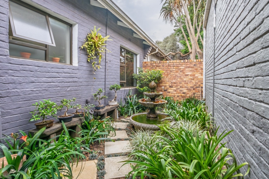 3 Bedroom Property for Sale in Lakeside Village Gauteng