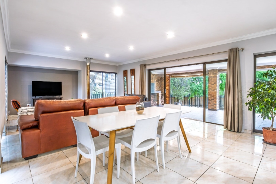 3 Bedroom Property for Sale in Lakeside Village Gauteng