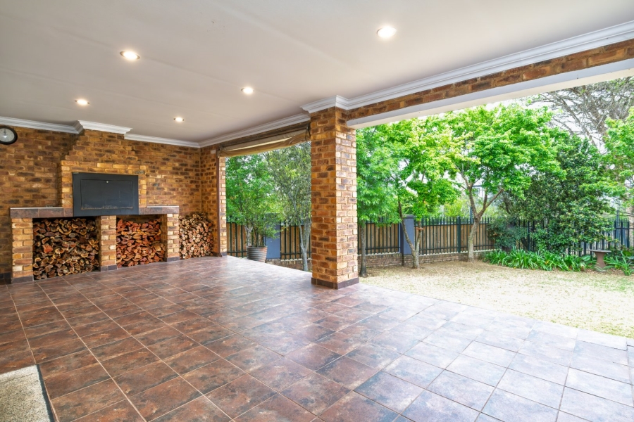 3 Bedroom Property for Sale in Lakeside Village Gauteng