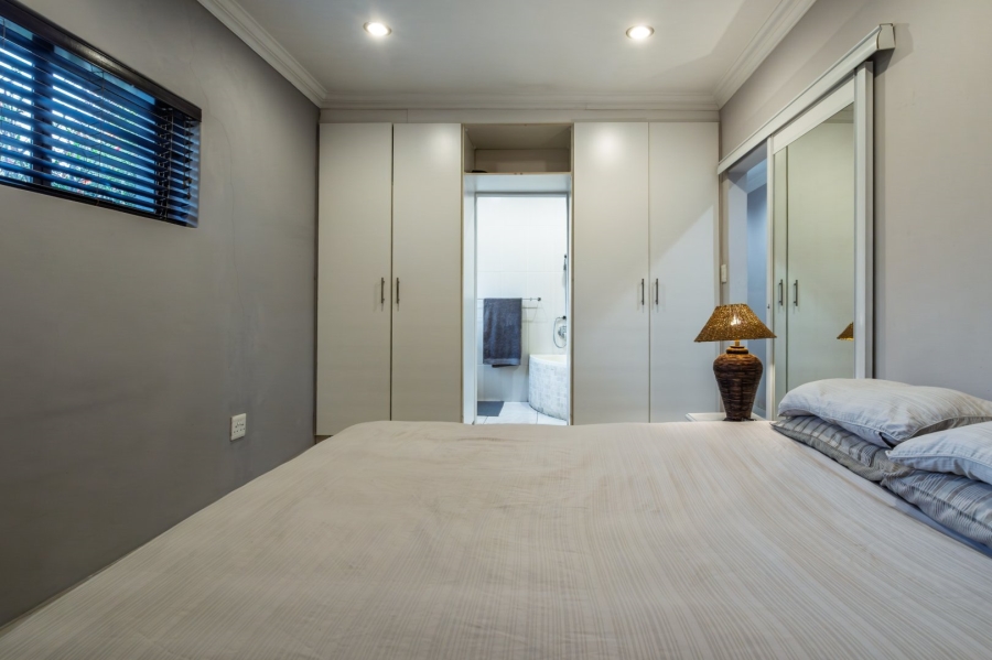 3 Bedroom Property for Sale in Lakeside Village Gauteng