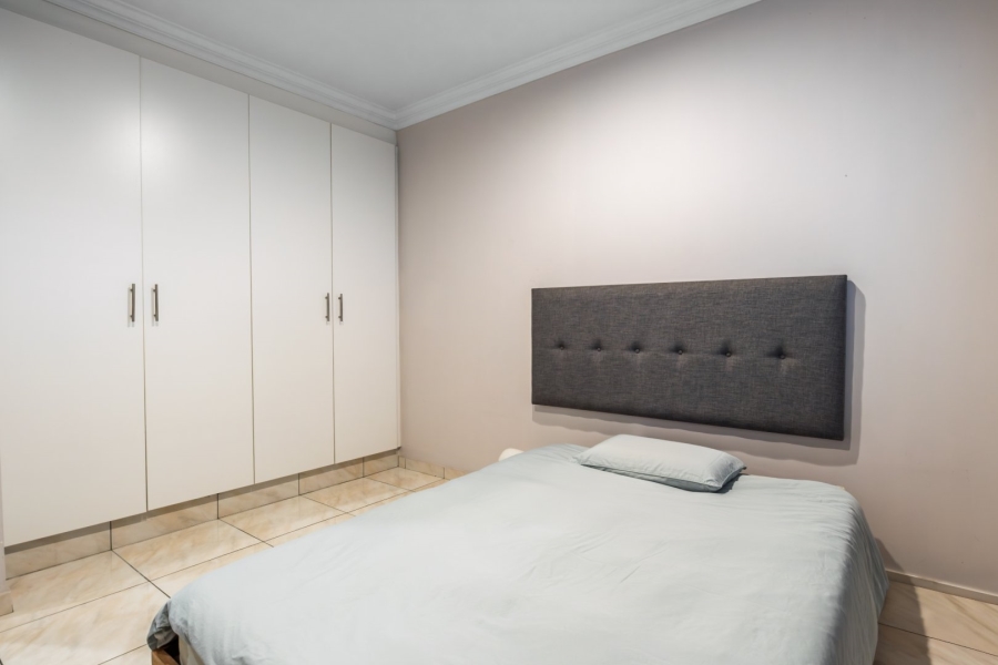 3 Bedroom Property for Sale in Lakeside Village Gauteng