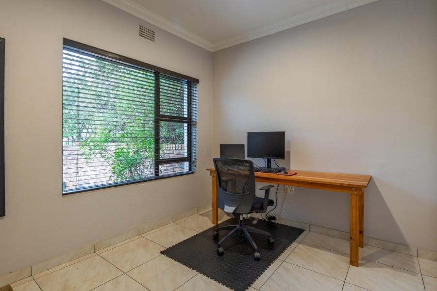 3 Bedroom Property for Sale in Lakeside Village Gauteng