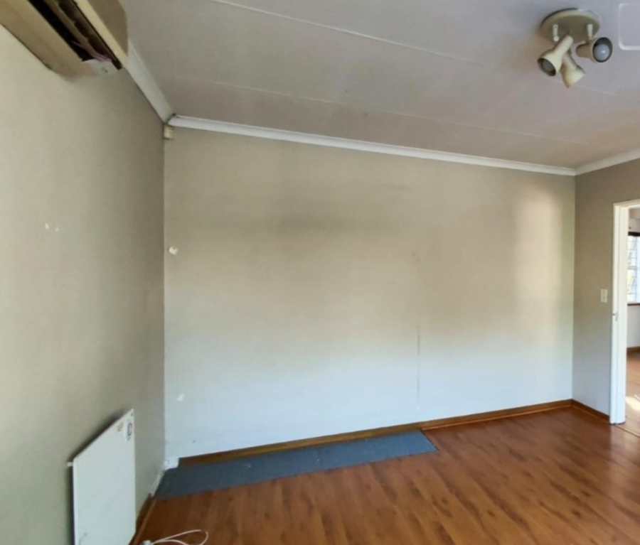 4 Bedroom Property for Sale in Farrarmere Gauteng