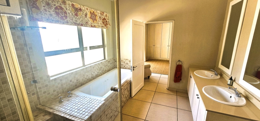 4 Bedroom Property for Sale in Vaal Marina Gauteng