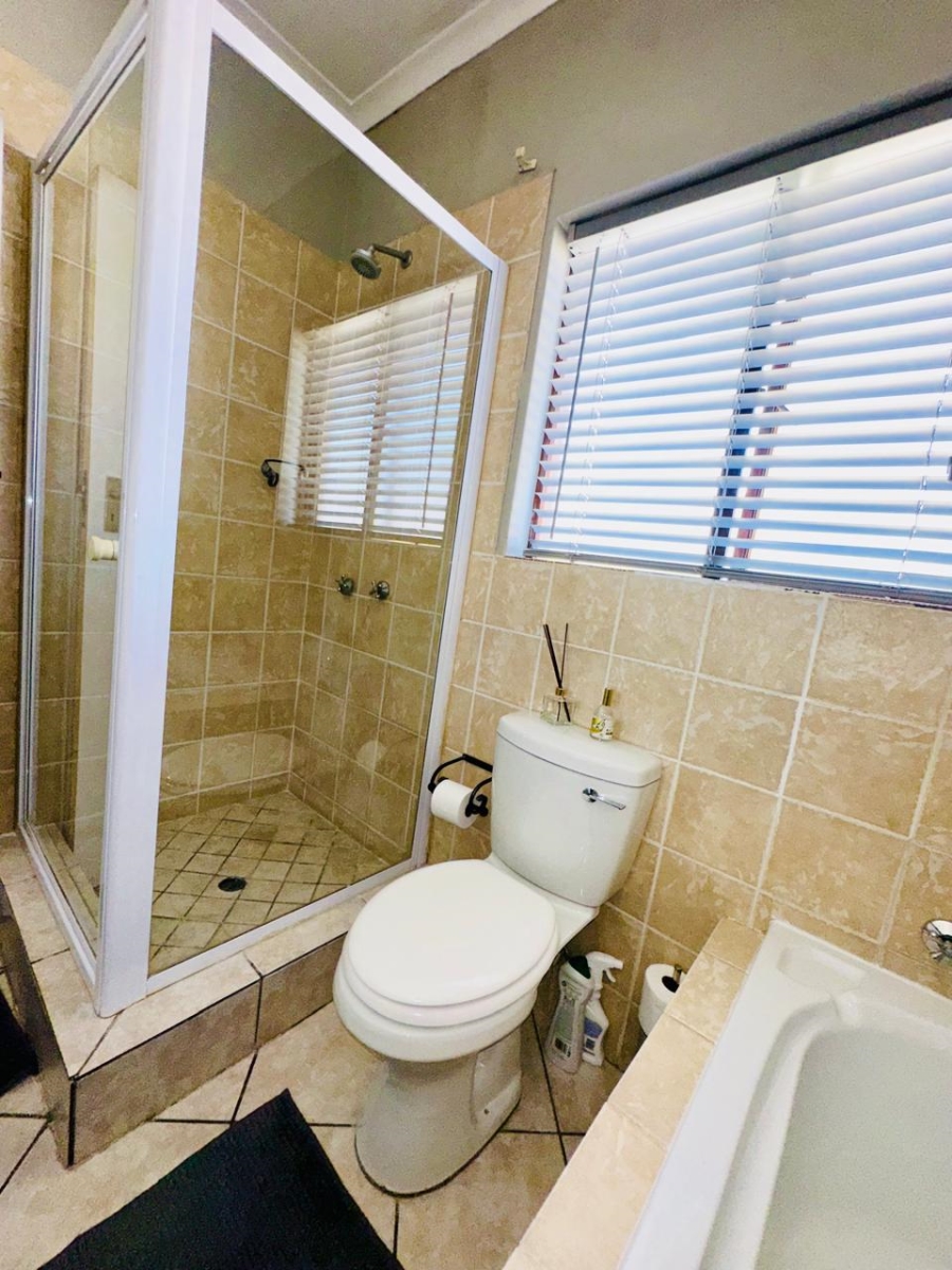 2 Bedroom Property for Sale in Summerset Gauteng