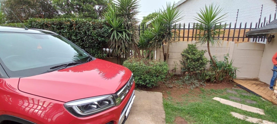 To Let 2 Bedroom Property for Rent in Hazelpark Gauteng