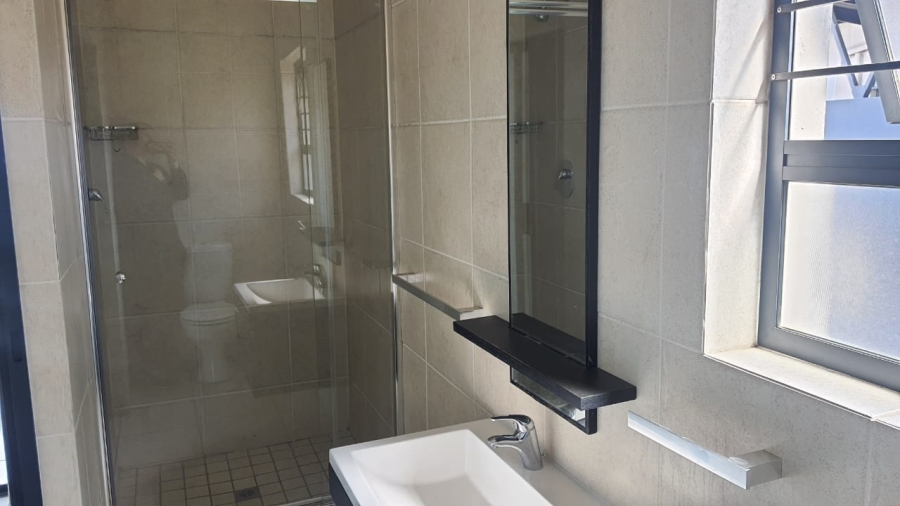 To Let 2 Bedroom Property for Rent in Oakdene Gauteng