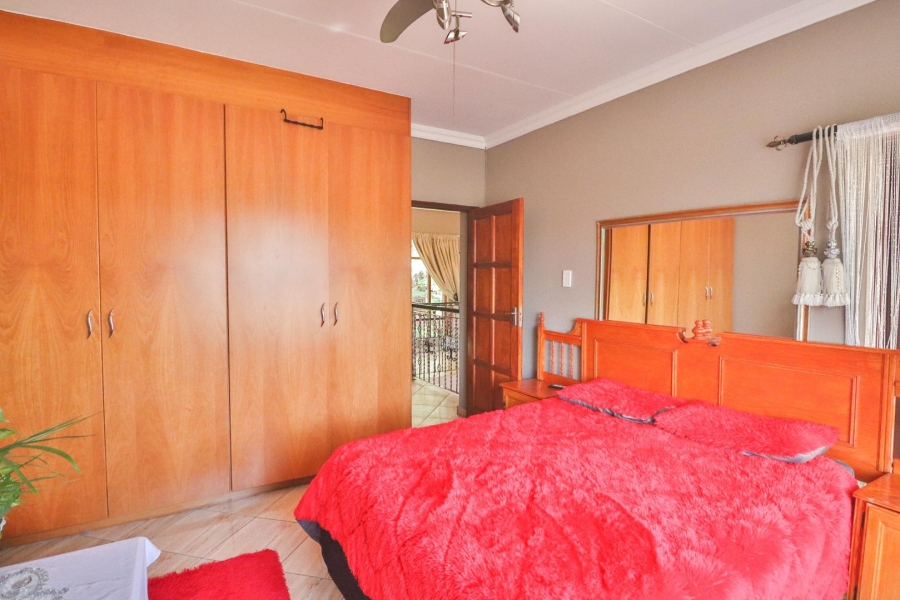 To Let 3 Bedroom Property for Rent in Mulbarton Gauteng