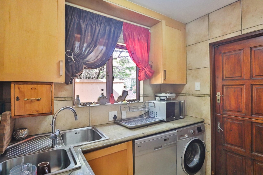 To Let 3 Bedroom Property for Rent in Mulbarton Gauteng