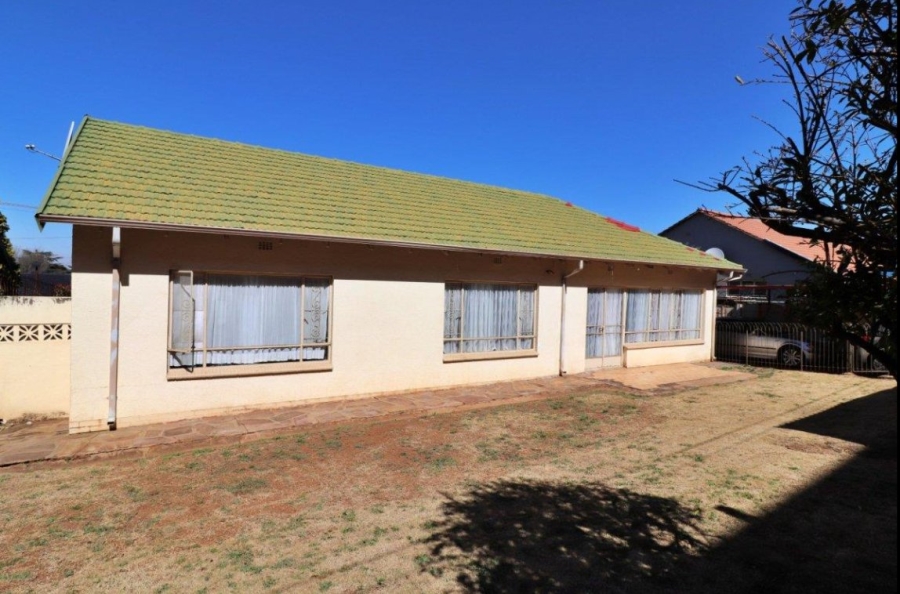 3 Bedroom Property for Sale in Symhurst Gauteng